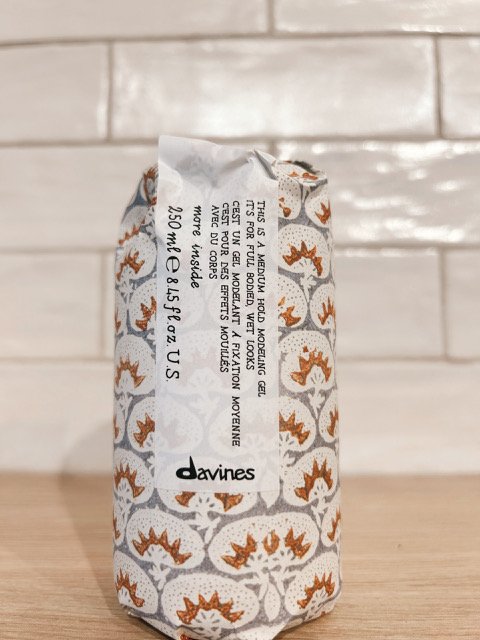 Davines This is a Medium Hold Moulding Gel
