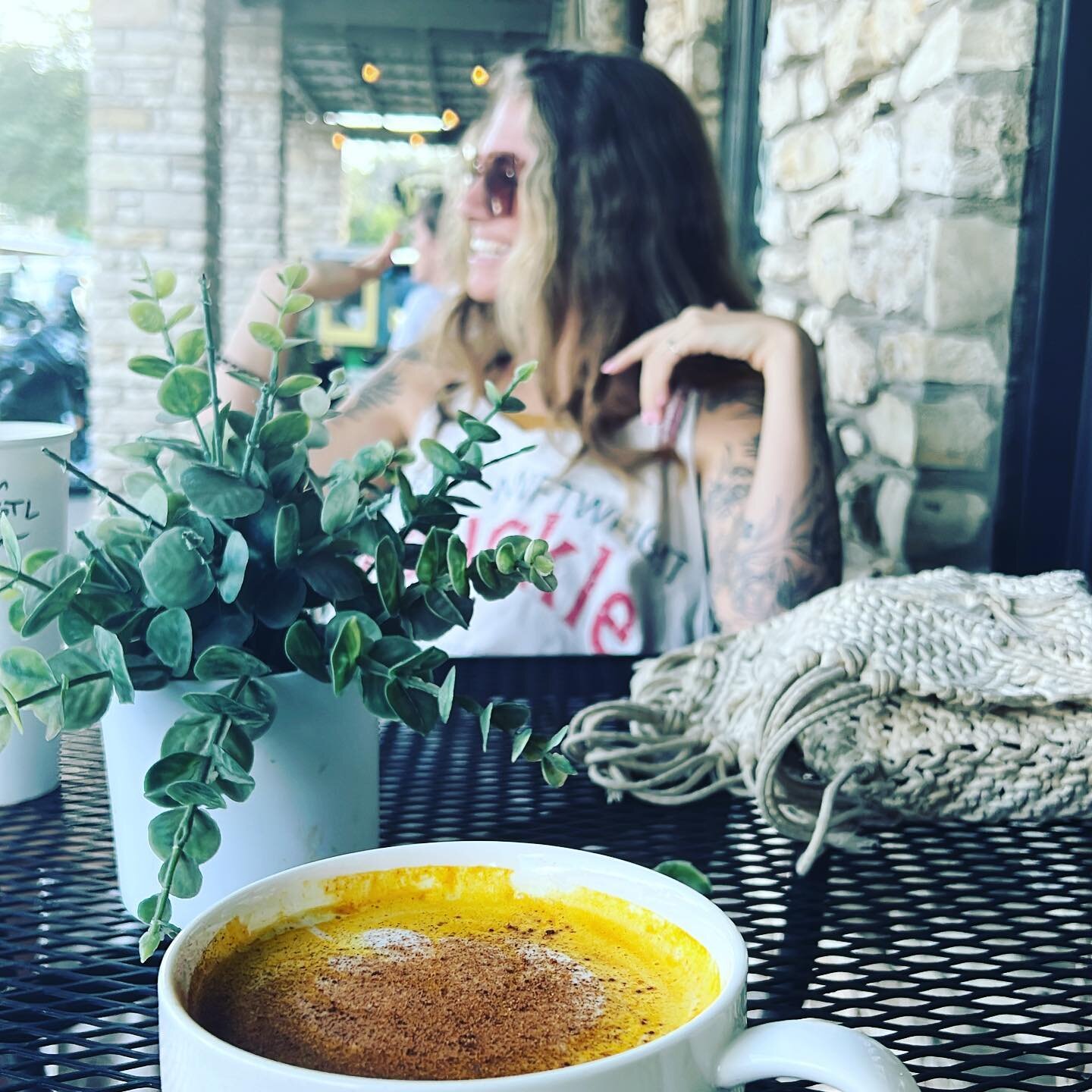 A turmeric latte and good friends for this beautiful Saturday morning! Always love hangin with @marinawanders. She&rsquo;s a great woman and friend! Show tonight at Stubbs with the @bandofheathens. #nicesaturdays