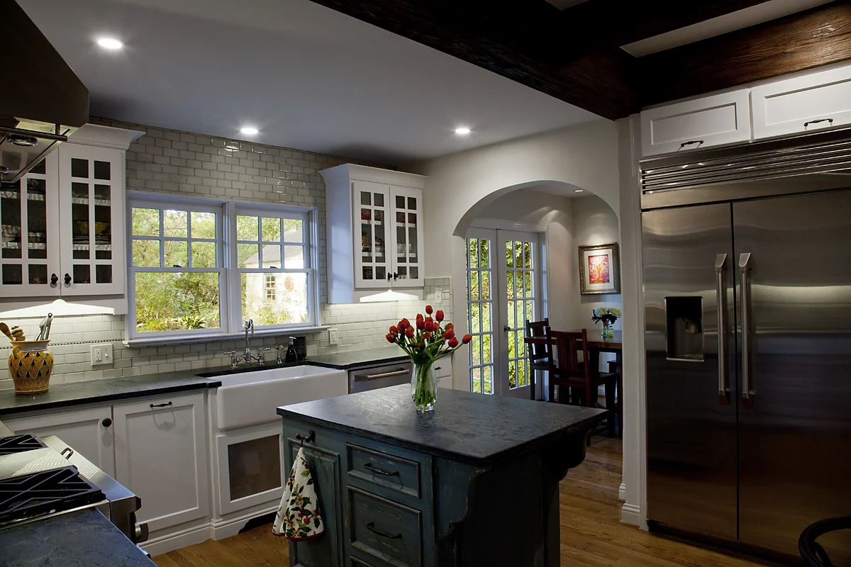 kitchen3.jpg