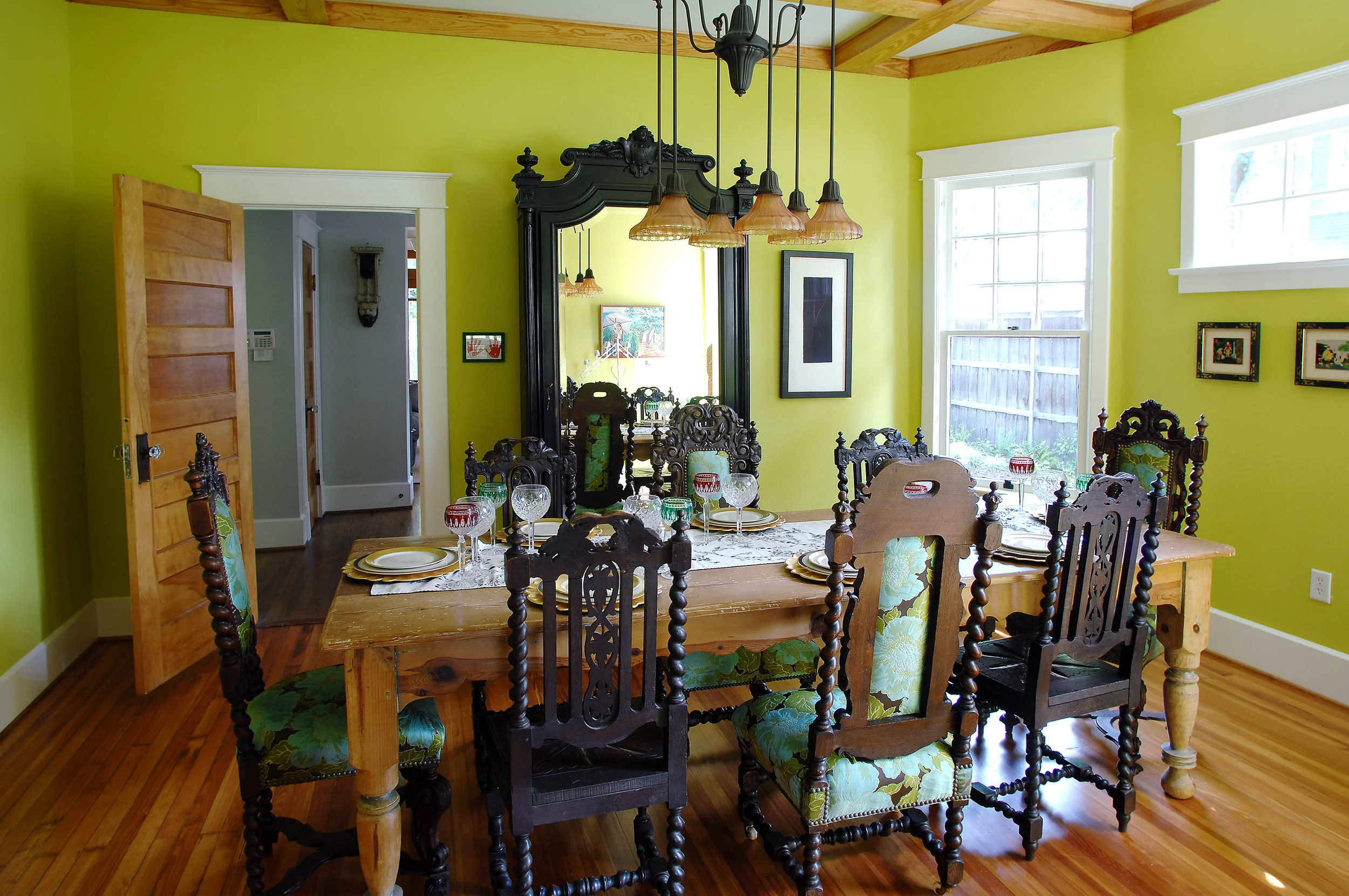 dining room 8x10.jpg