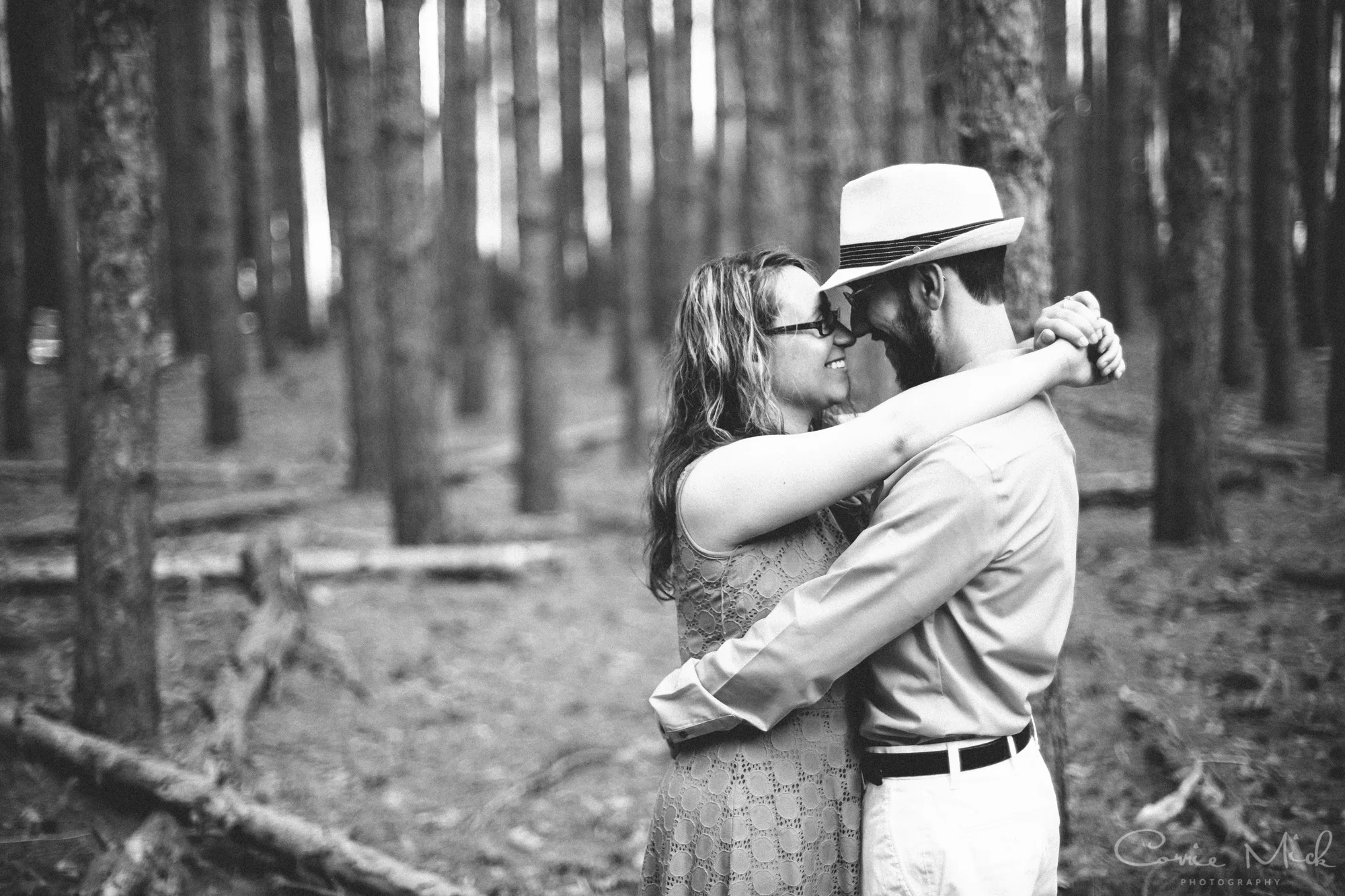 Oak Openings MetroPark Ohio - Peter and Rachel Engaged - Corrie Mick Photography-7.jpg