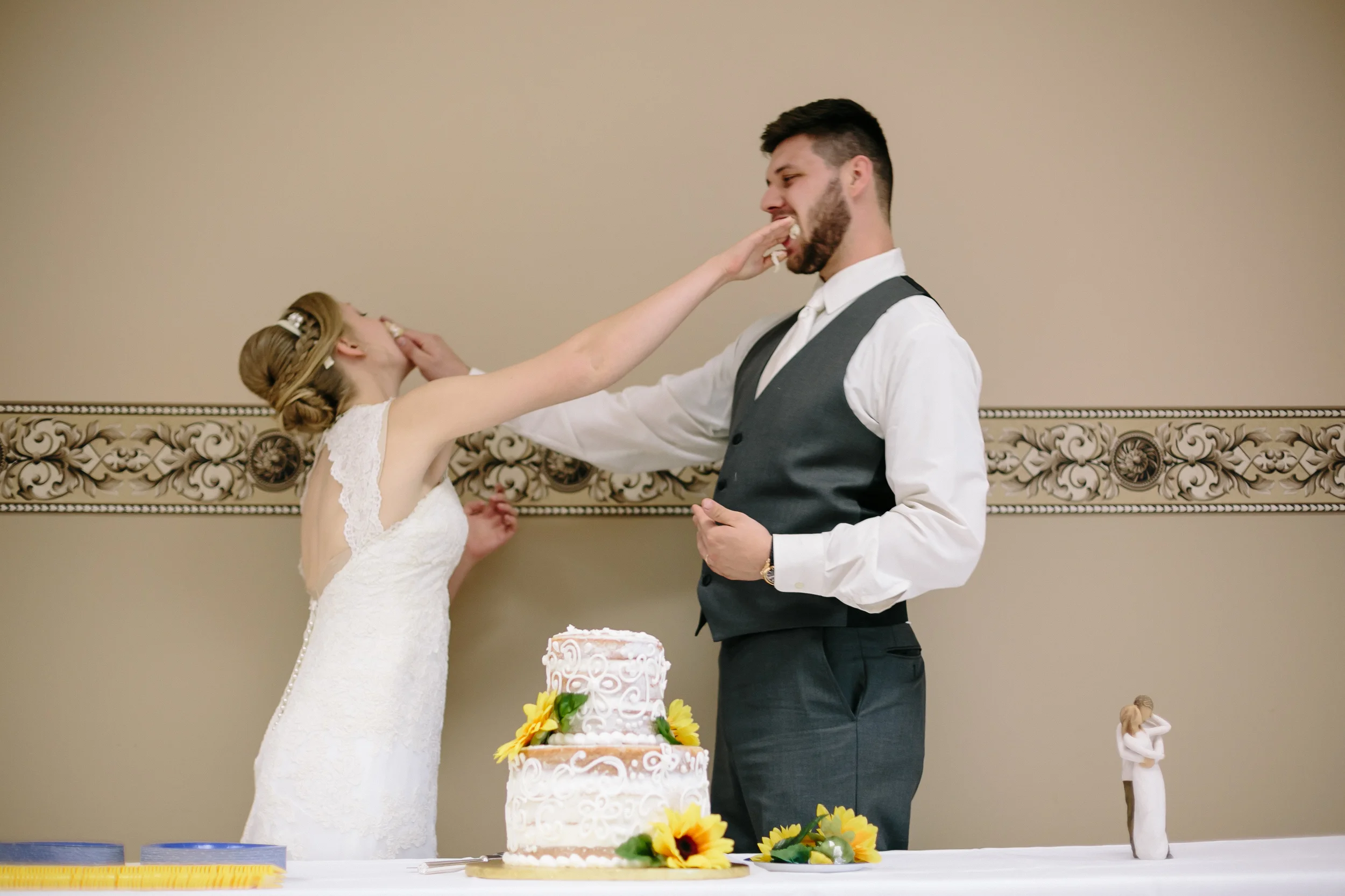 Jacob Henry Mansion Estate Joliet, Illinois - Wayne & Leanne Married - Corrie Mick Photography-467.jpg