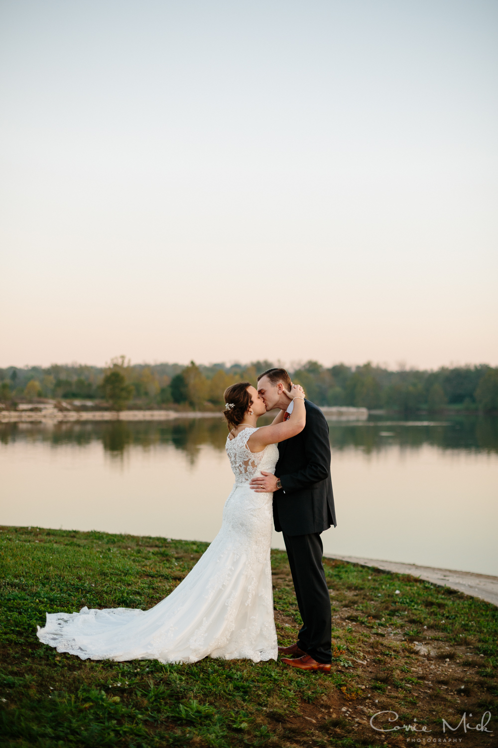 Lake Lyndsay Wedding - Portland, Oregon Photographer - Corrie Mick Photography-485.jpg