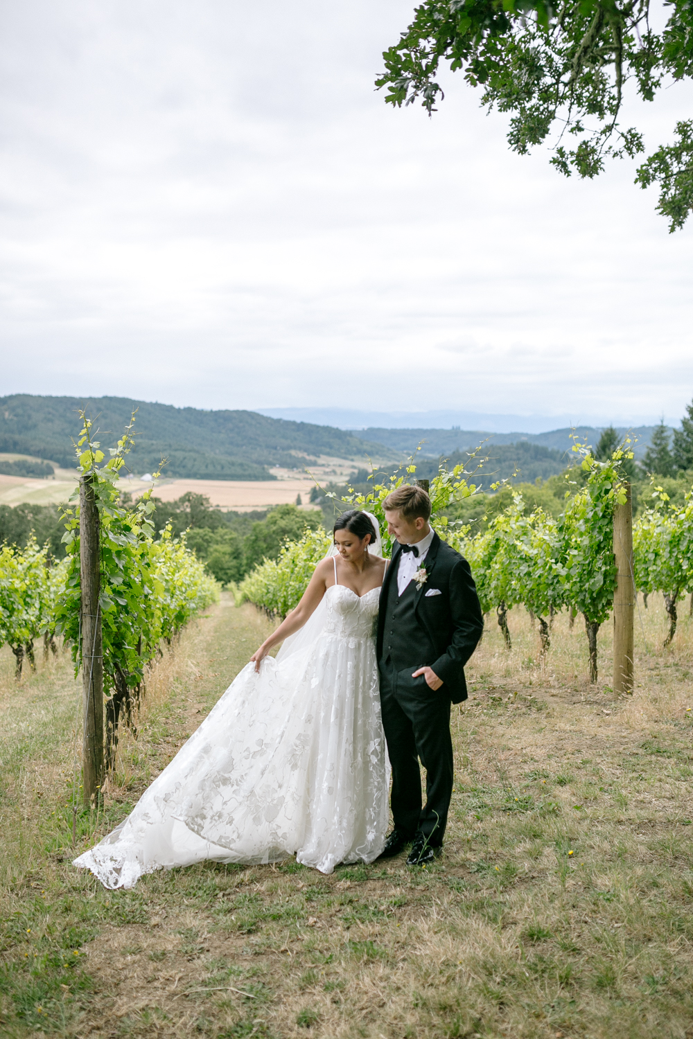 Youngberg Hill Vineyard Wedding in Wine Country Oregon - Corrie Mick Photography-45.jpg