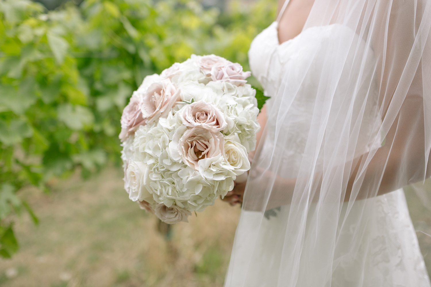Youngberg Hill Vineyard Wedding in Wine Country Oregon - Corrie Mick Photography-76.jpg