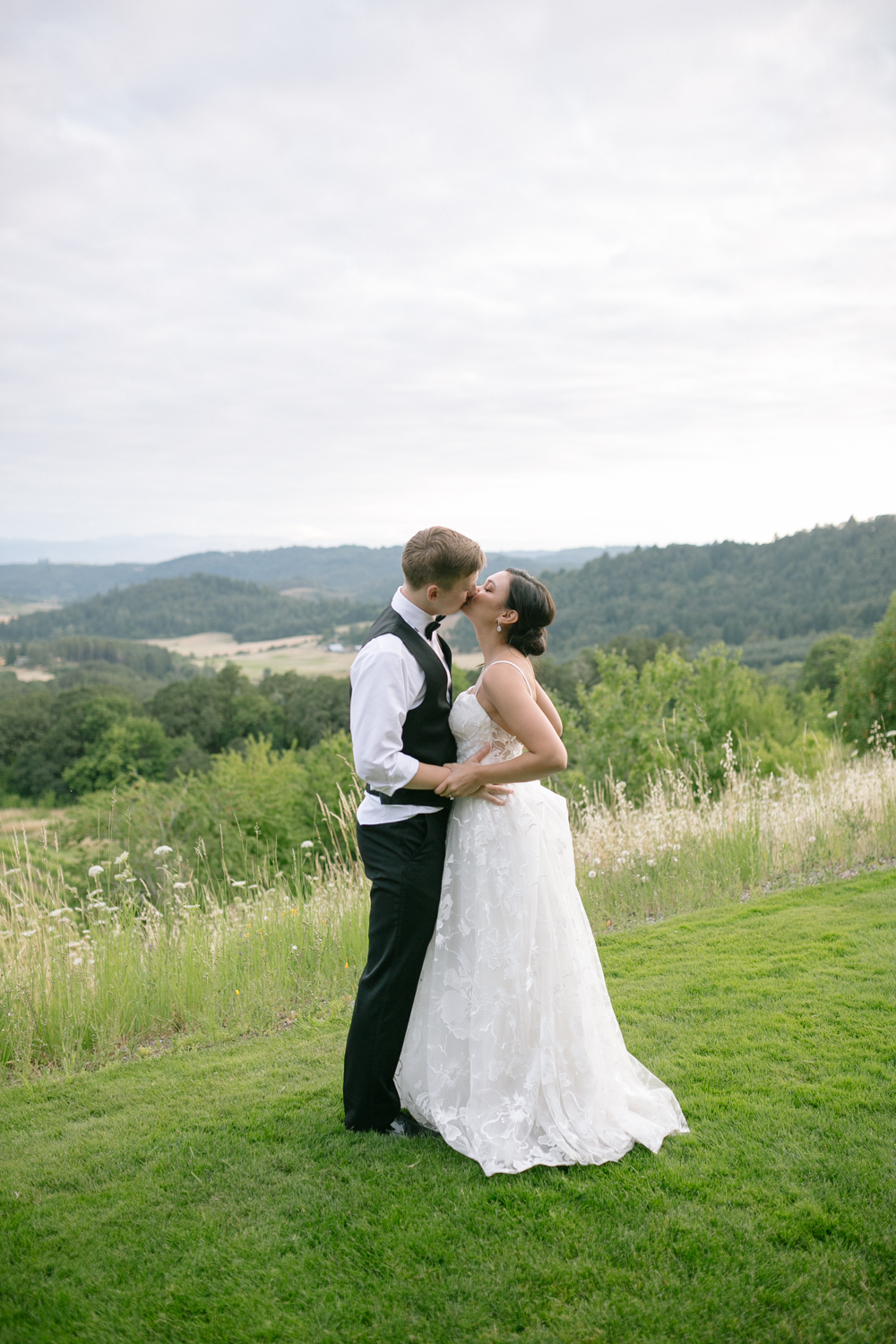 Youngberg Hill Vineyard Wedding in Wine Country Oregon - Corrie Mick Photography-209.jpg