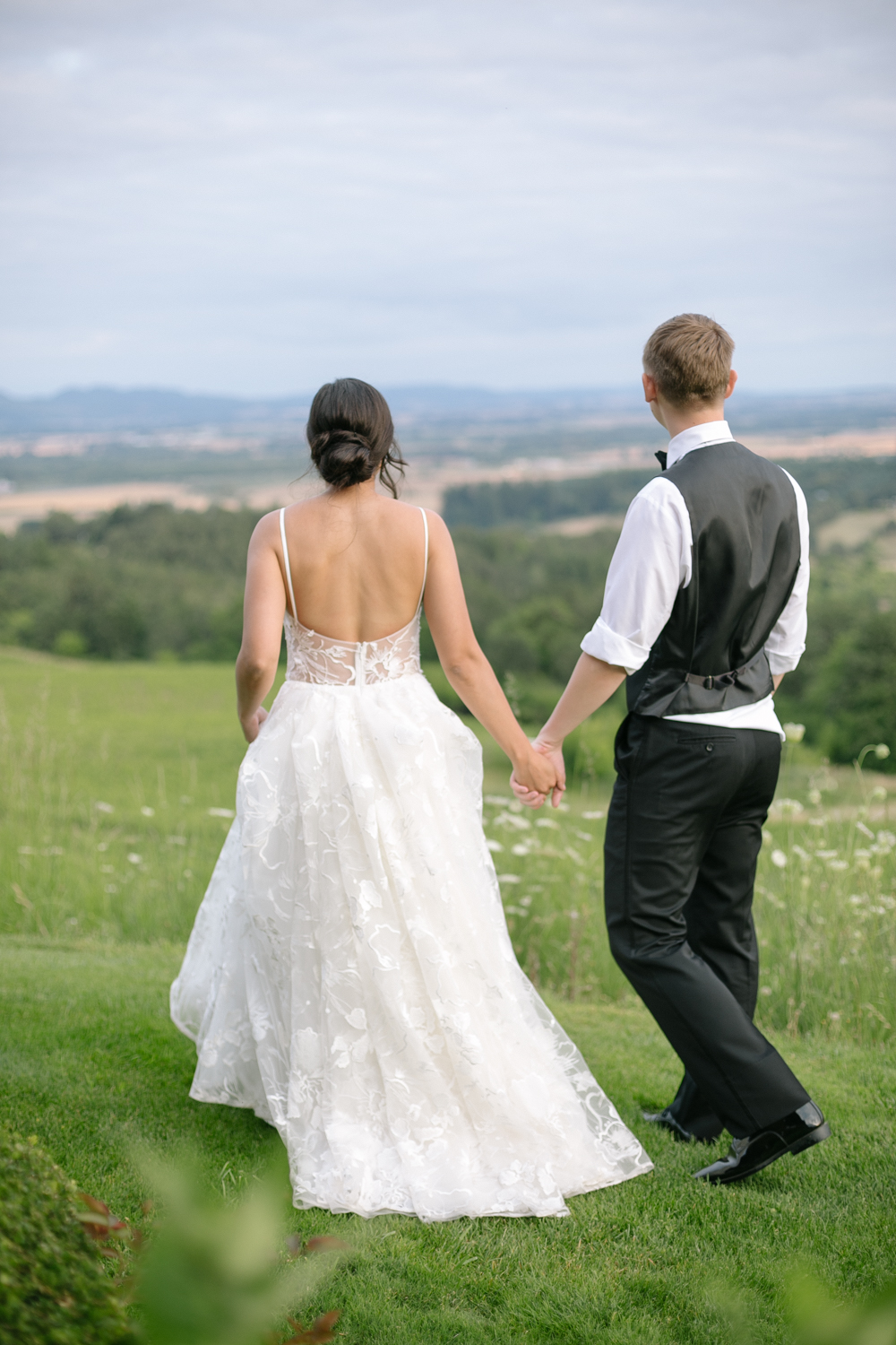 Youngberg Hill Vineyard Wedding in Wine Country Oregon - Corrie Mick Photography-224.jpg