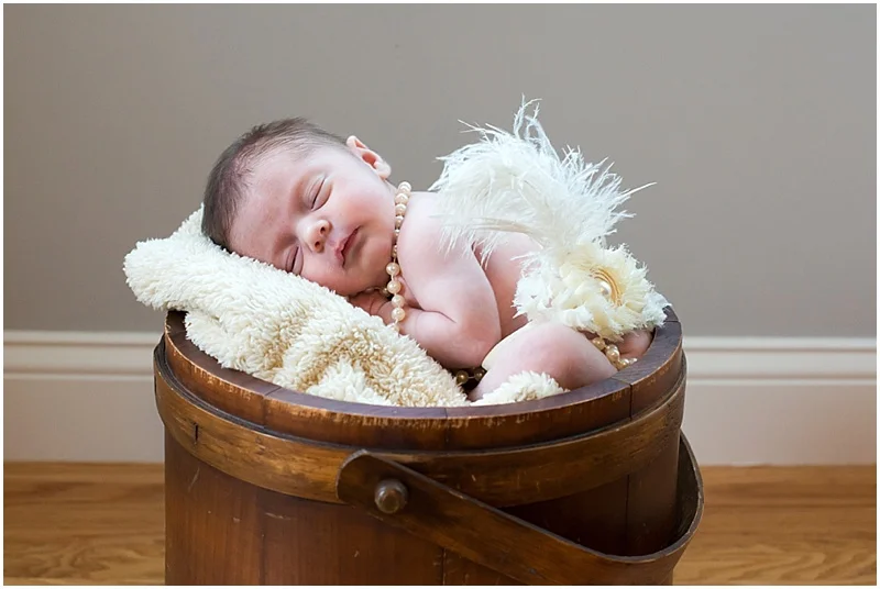 � adriennejeanne.com
MA Portrait & Wedding Photographer Adrienne Jeanne Photography. Photography studio specializing in weddings, newborn and family portraiture. Available for creative wedding photography throughout New England and Boston