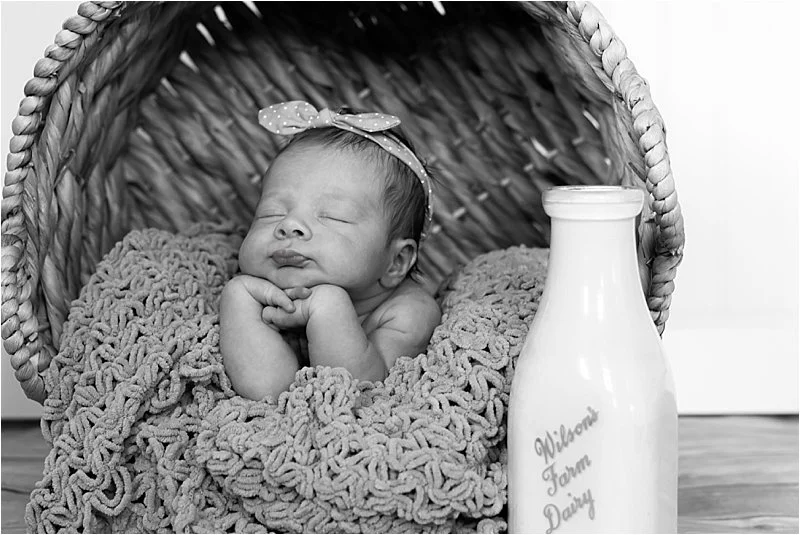 © adriennejeanne.com
MA Portrait & Wedding Photographer Adrienne Jeanne Photography. Photography studio specializing in weddings, newborn and family portraiture. Available for creative wedding photography throughout New England and Boston