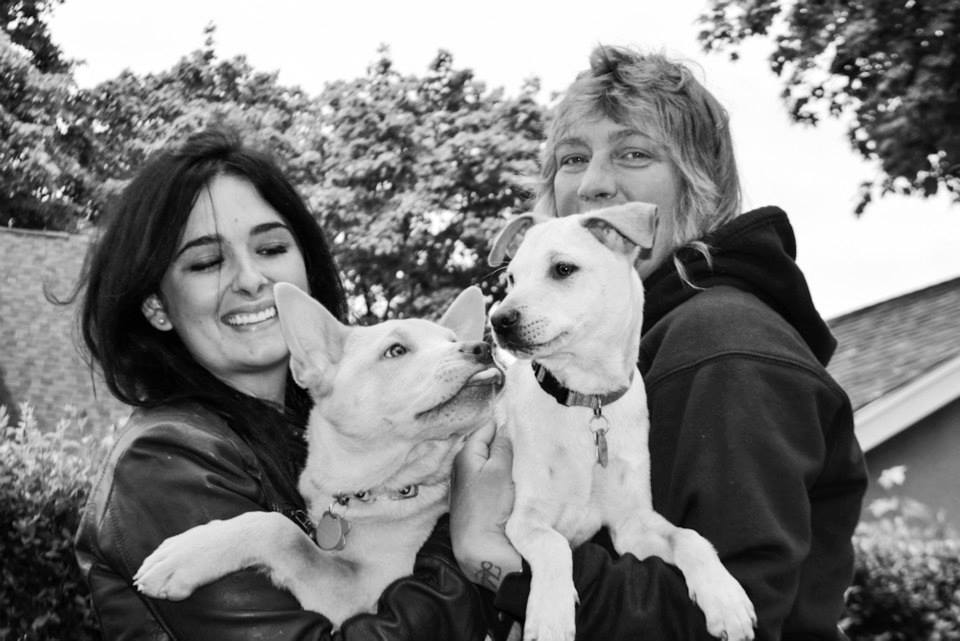 GALLAGHER REUNITING WITH GARETT. PICTURED WITH THEIR NEW MOM! 