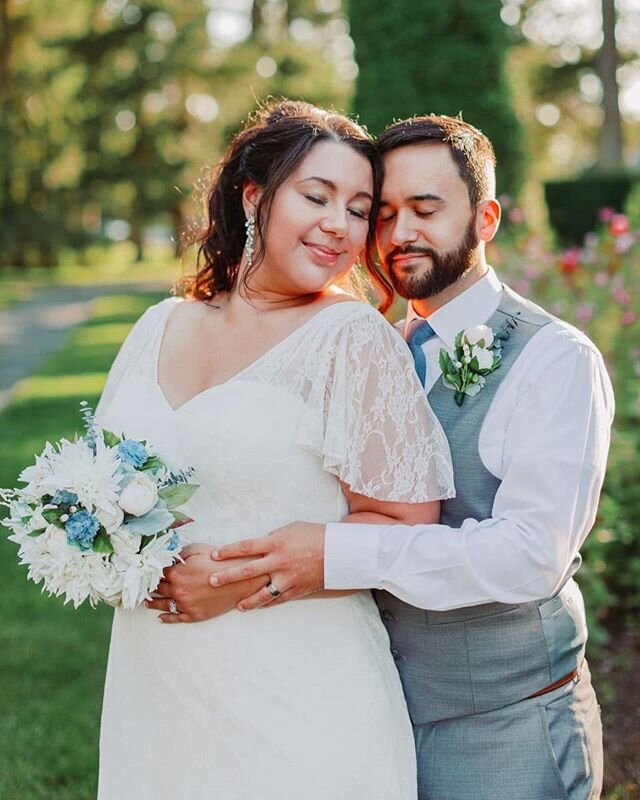 So grateful I was able to document Erin and Evan's beautiful love story last summer 🥰  #spokane #spokanedoesntsuck #spokanewedding #spokaneelopement #spokanephotographer #spokaneweddingphotography