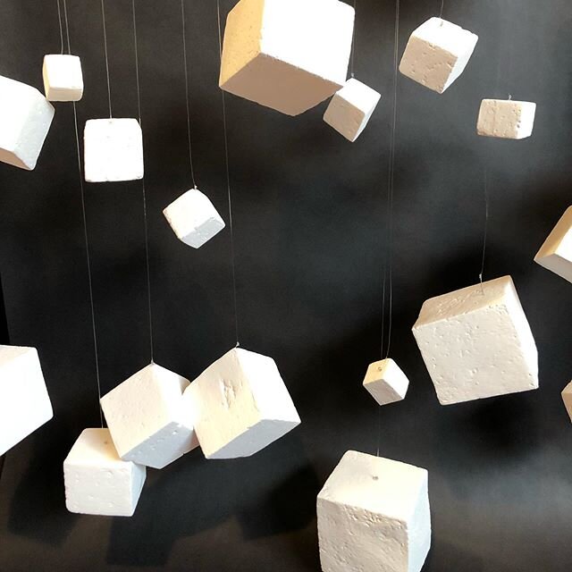 Slow progress but the cubes are in the air. #wip #movement #cube