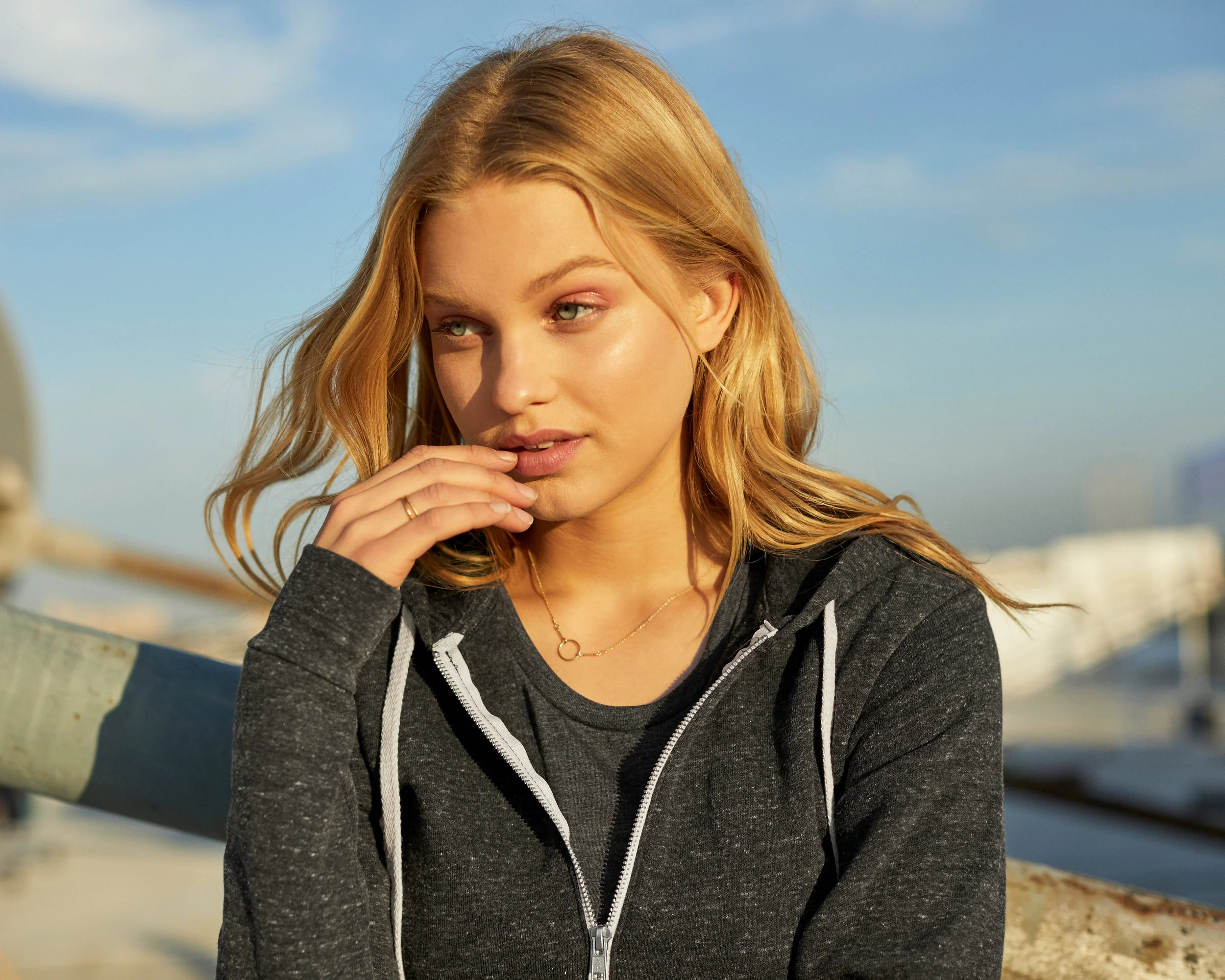 3909_Charcoal black Tri_004.jpg