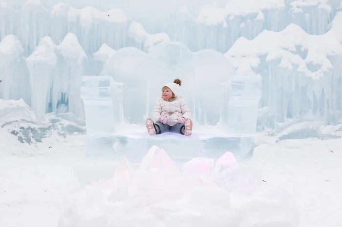 2019icecastles6.jpg