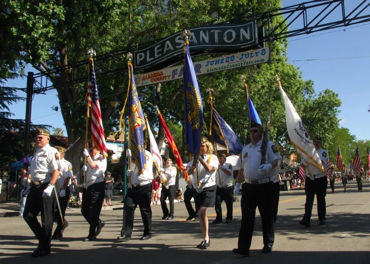 Try Vally Veterans Day Parade 