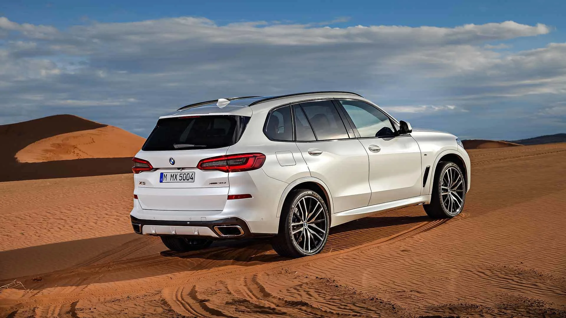 2019-bmw-x5 (5).jpg