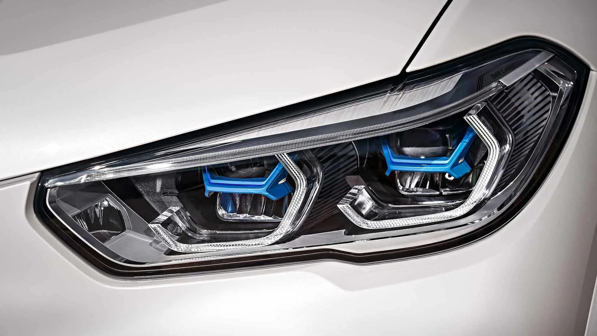 2019-bmw-x5 (6).jpg