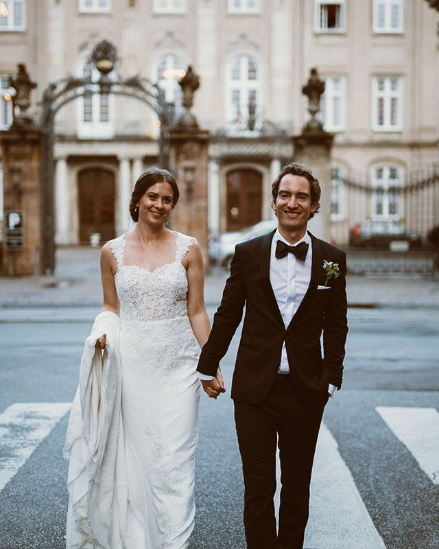 Ragnhild &amp; Bjarte #moltkespal&aelig; @moltkesmansion

#bryllup #bryllupsfotograf #bryllupsfotografk&oslash;benhavn #weddingphotographercopenhagen #copenhagenwedding #br&ouml;llop #br&ouml;llopsverige #br&ouml;llopsfotograf #bryllupsfotografnorge 