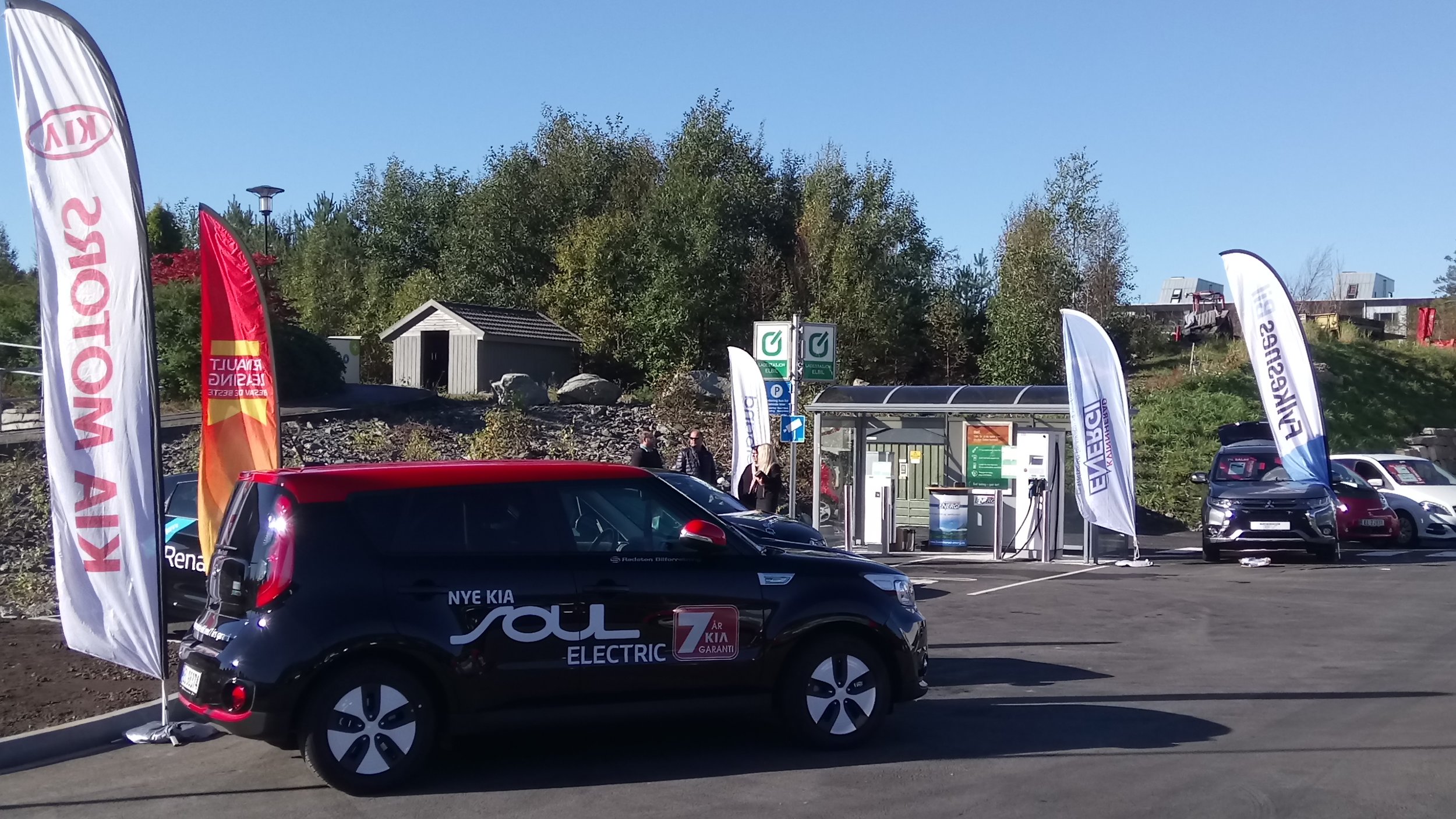Frå opninga av Husnes ladestasjon- oktober 2016