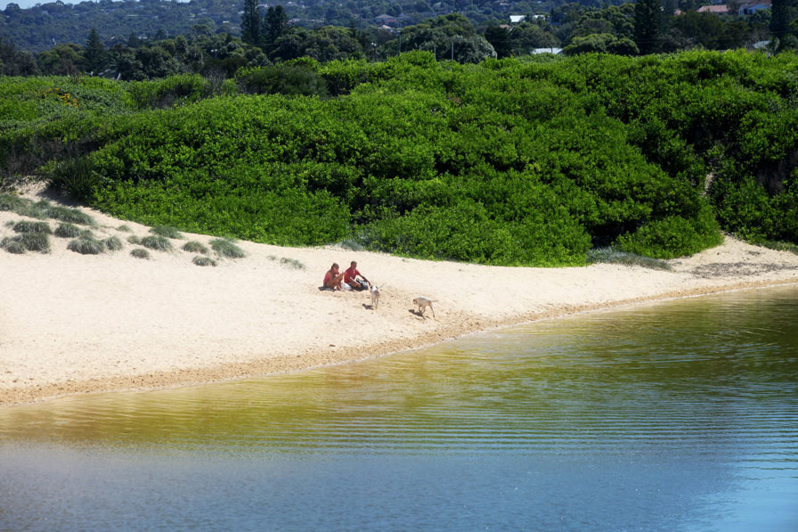 Image via A Beach Cottage