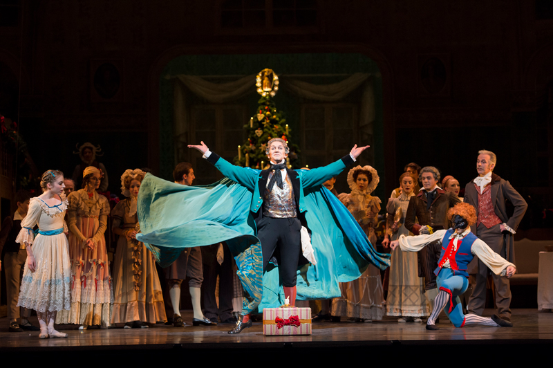 The-Nutcracker.-Gary-Avis-as-Drosslemeyer.-©ROH,-Bill-Cooper,-2013.jpg