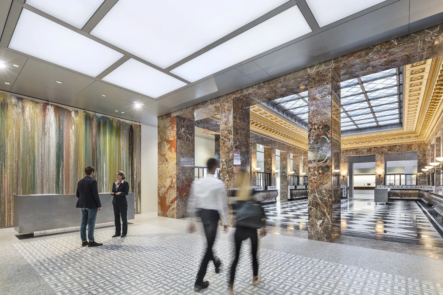 Der wiedereröffnete UBS- Hauptsitz und die Geschäftsstelle an der Zürcher Bahnhofstrasse 45, Bildquelle : UBS