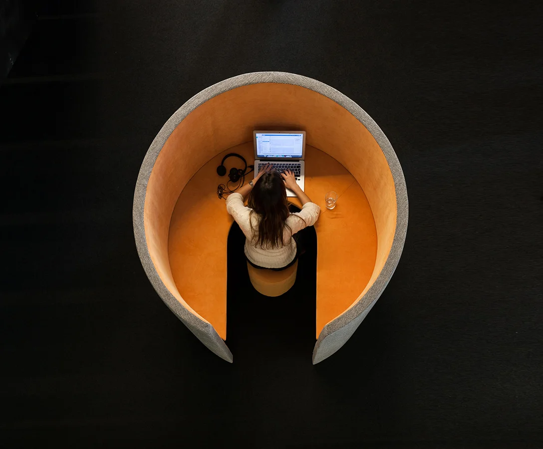 Soundproof cylinder