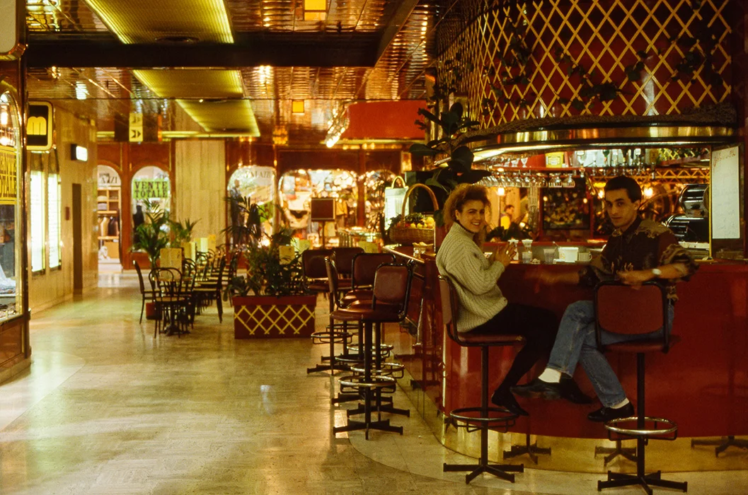 Bistro, Paris 1991