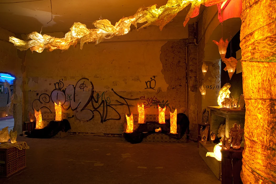 Simone Kamm, Lichtobjekte, Extraschicht in der Niebuhrg, Oberhausen 2011