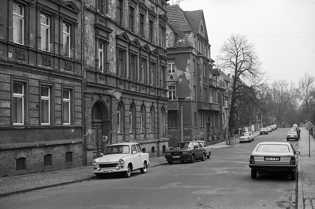 Fischer-von-Erlach-Strasse, Halle, DDR 1990