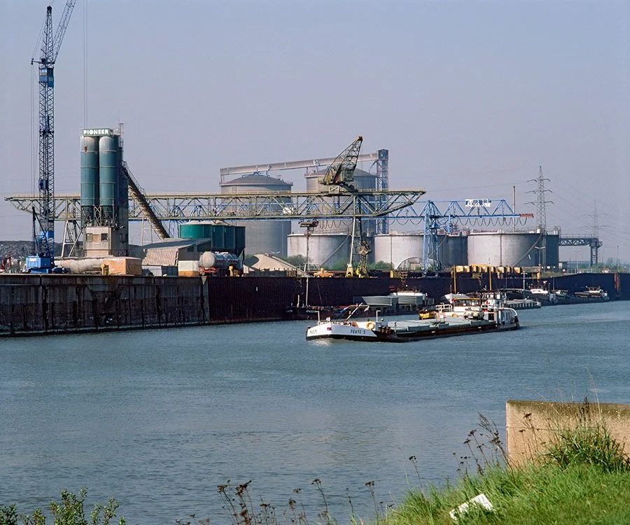 Rhein-Herne-Kanal mit Stadthafen, Essen 1980