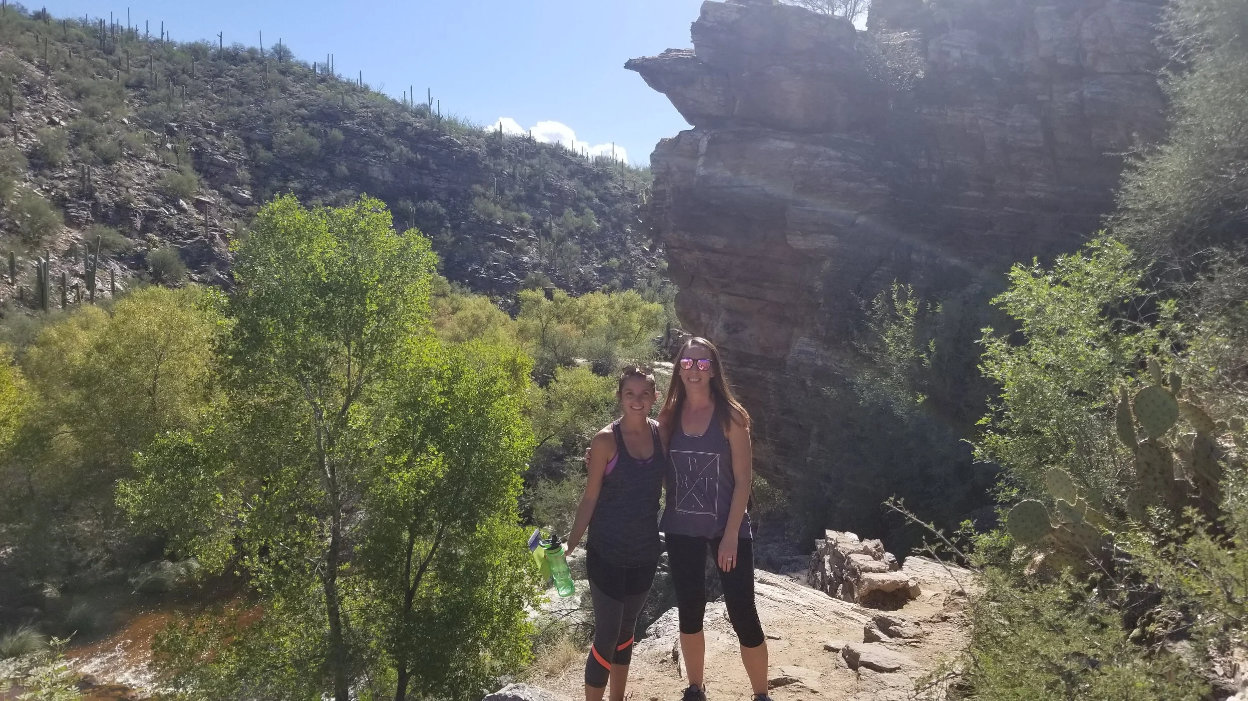 Tucson_HikeKatlinSara.jpg
