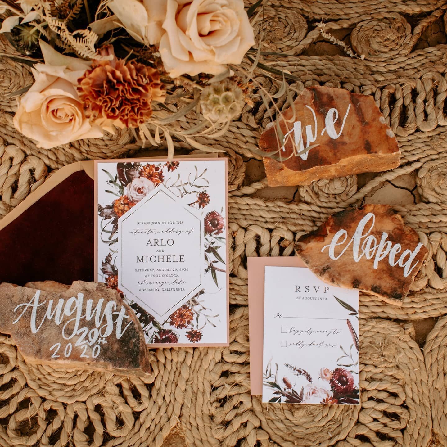 So in love with this absolutely stunning styled shoot in CA I was blessed to design an invitation for 🧡 This boho-inspired suite featured moody florals and a real velvet envelope liner! 
.
.
Invitations: @laurelcovecreative
Florist: @averi.k.designs