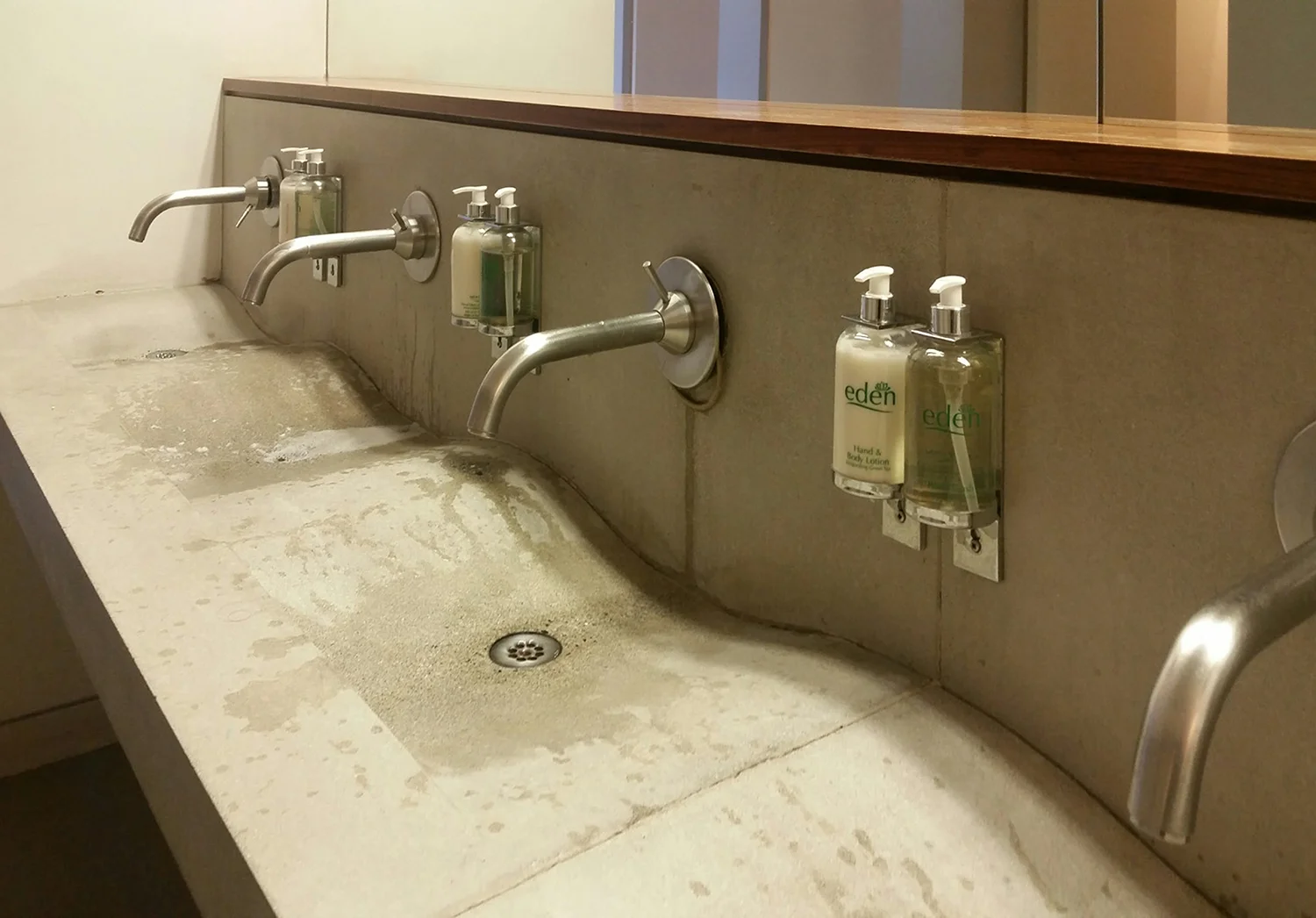 Broken tap in a ladies' washroom
