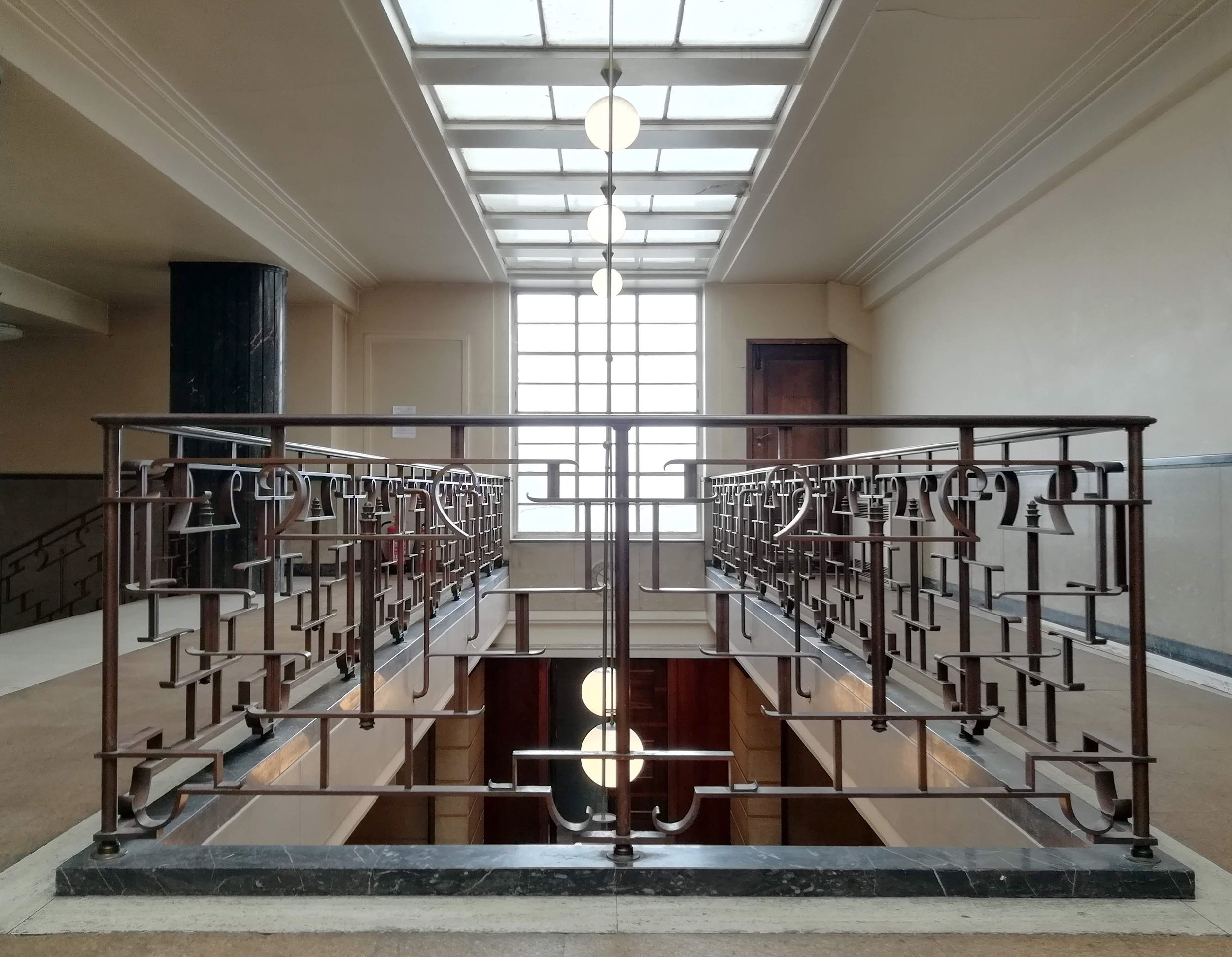 Art deco balustrade in Hornsey Town Hall.