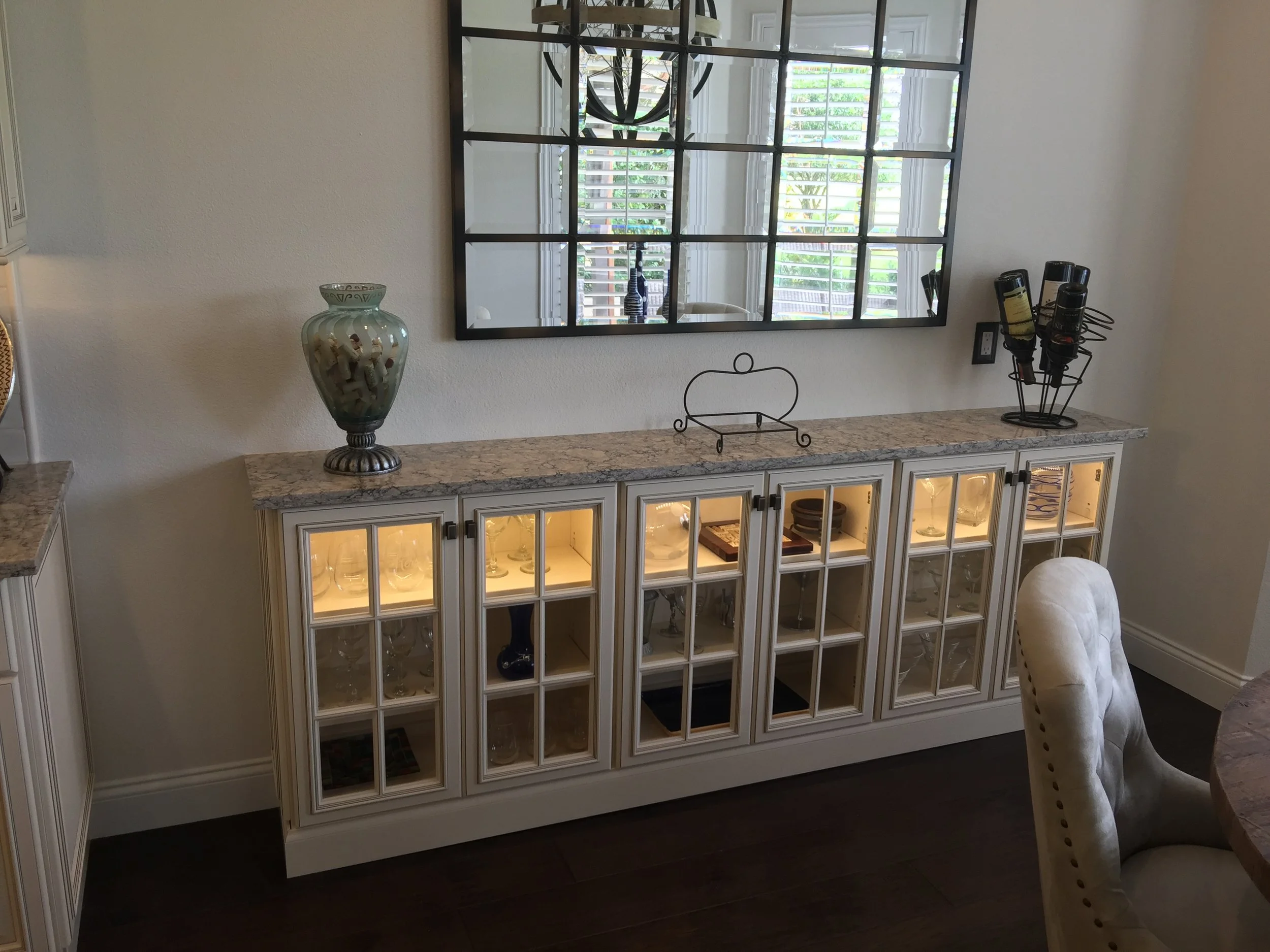 LED accent ribbon lighting in the cabinet.