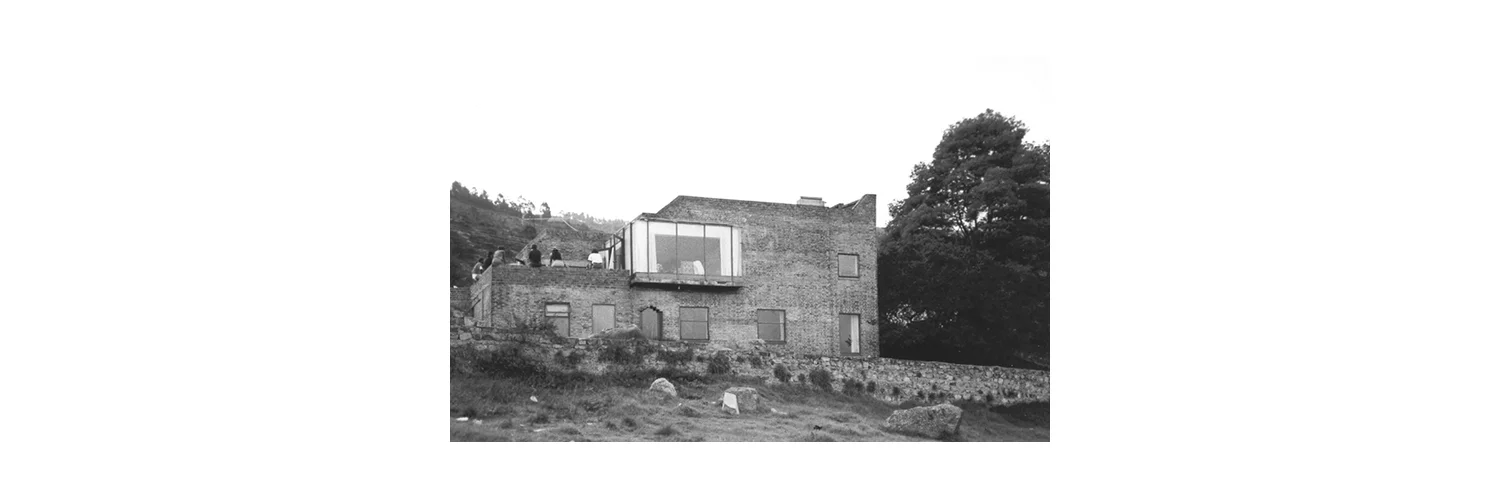 k05 Casa Miguel Vásquez foto desde el valle WIA.jpg