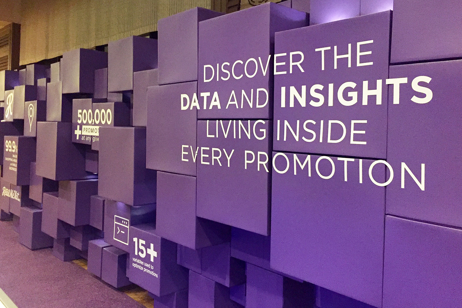 RetailMeNot-eTail-West-Branded-Exhibit-Design-16.jpg