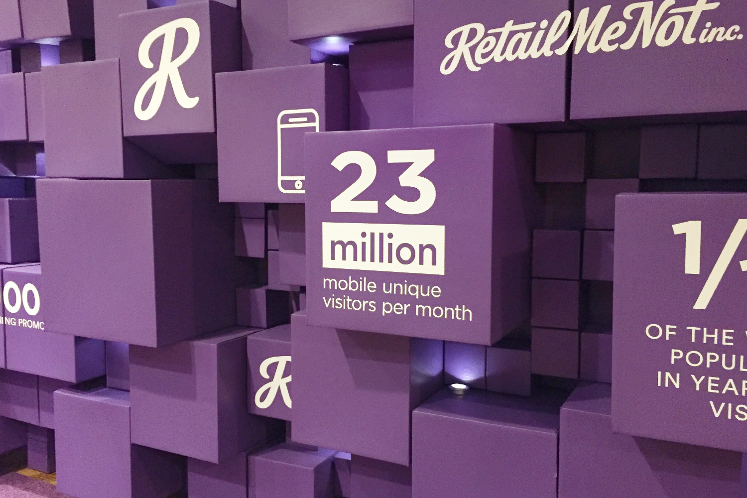 RetailMeNot-eTail-West-Branded-Exhibit-Design-15.jpg