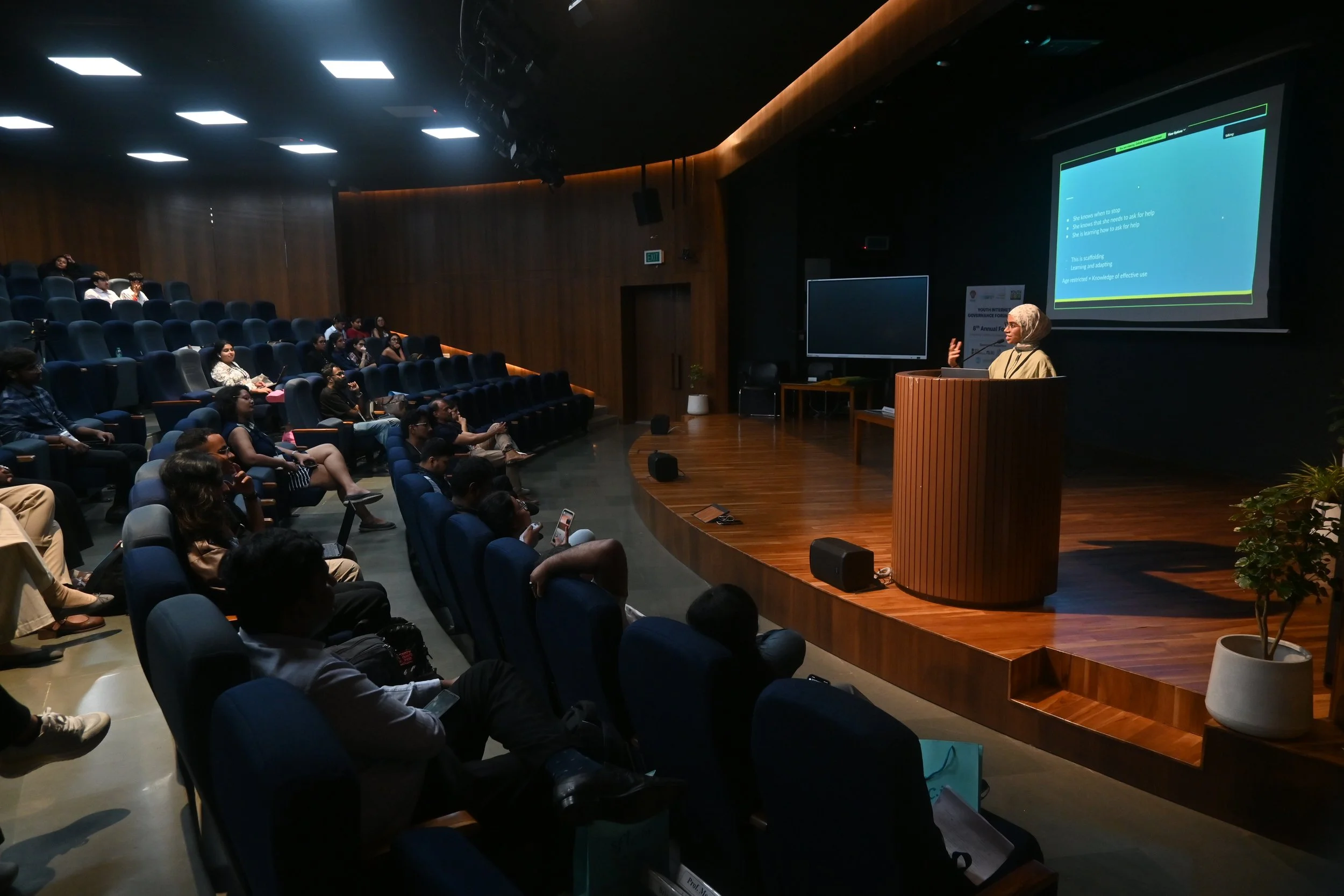 Digital Resilience through Digital Literacy