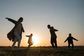 Salvador Minuchin- A Shift From The ‘Whys’ To The ‘Hows’ Of Family Dynamics