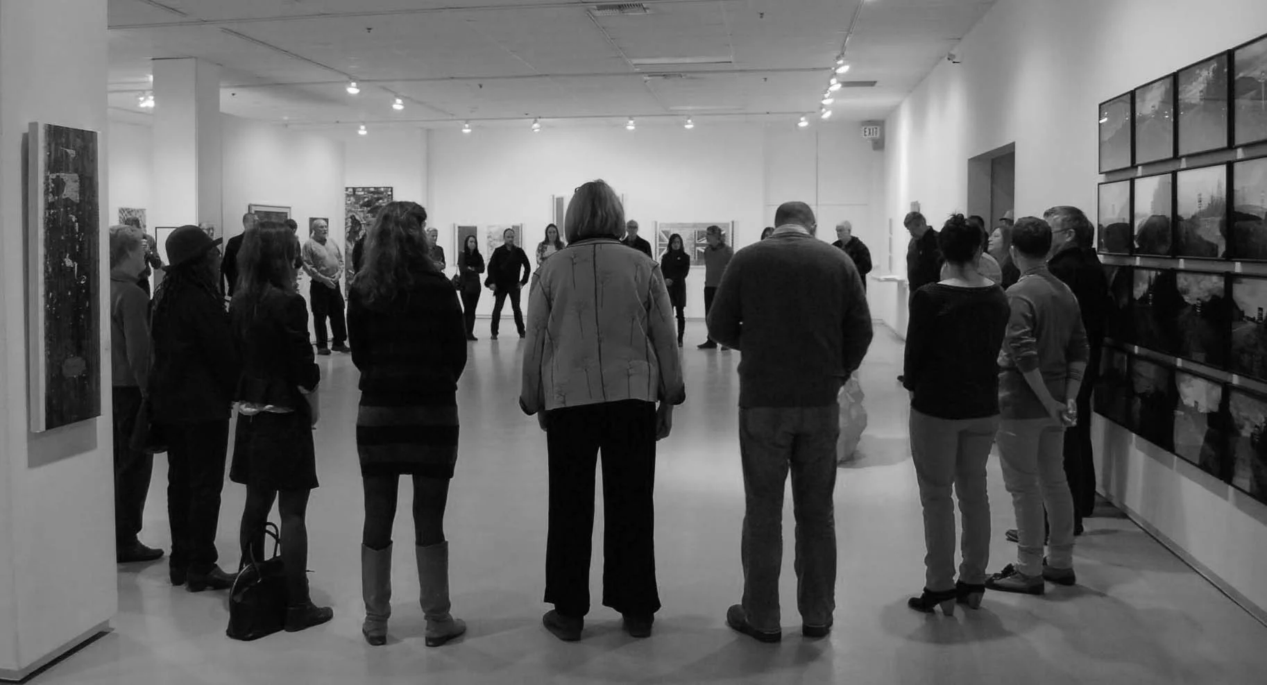 people in gallery.jpg