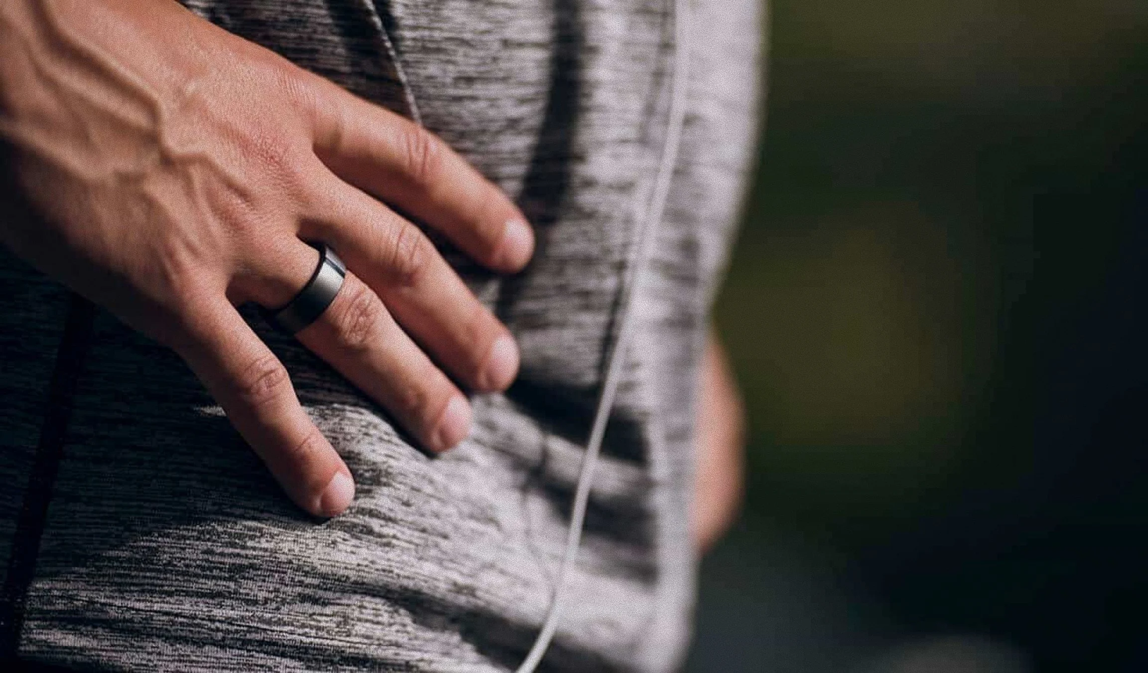 Motiv_ring_fitness_smartphone_Springwise 1.jpg