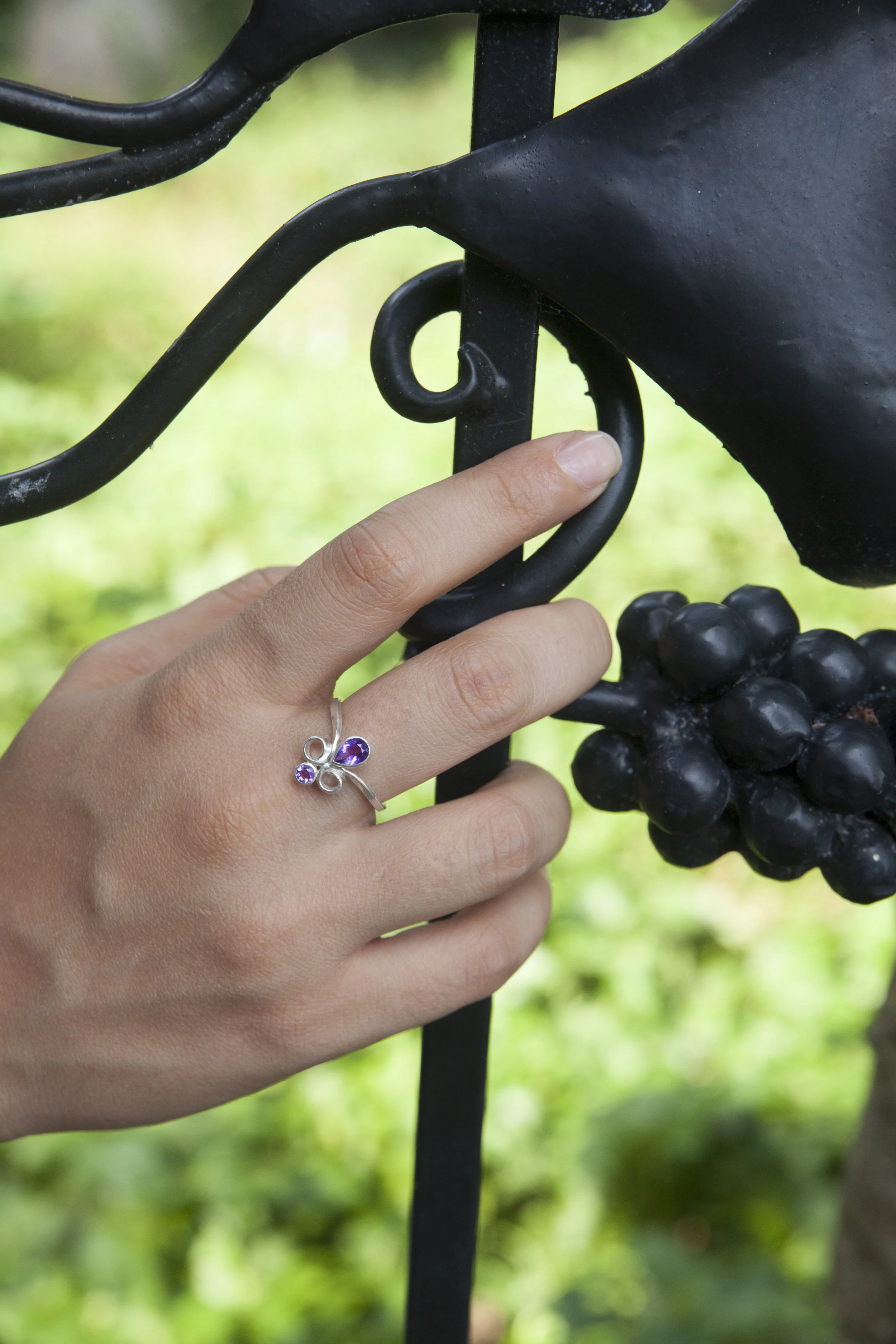 Anthemion Double Amethyst Ring