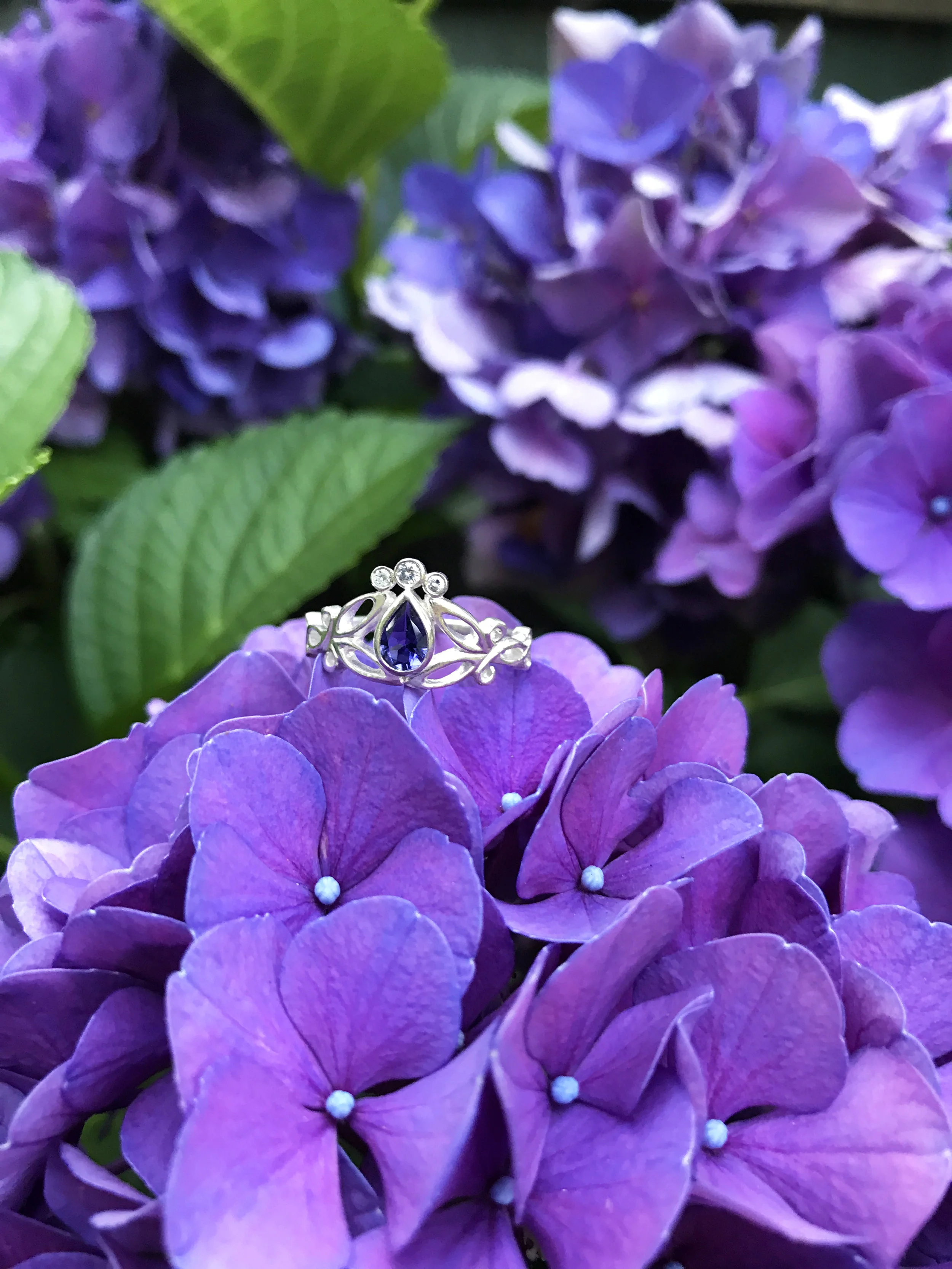 Arabesque Iolite & Moissanite Necklace