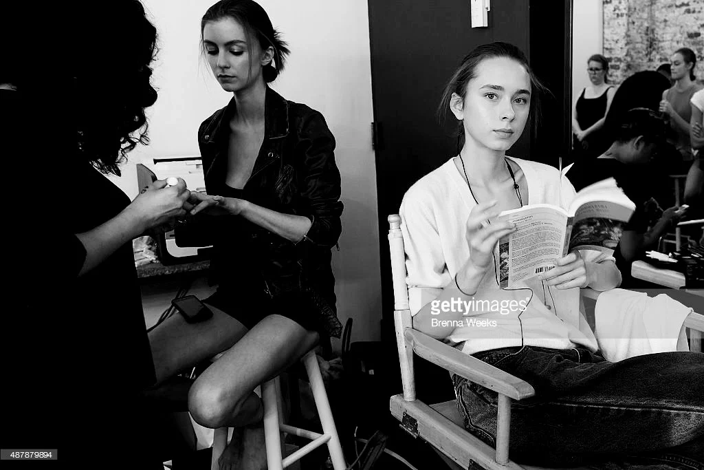 Models know how to read more than their instagram comments. Who knew?