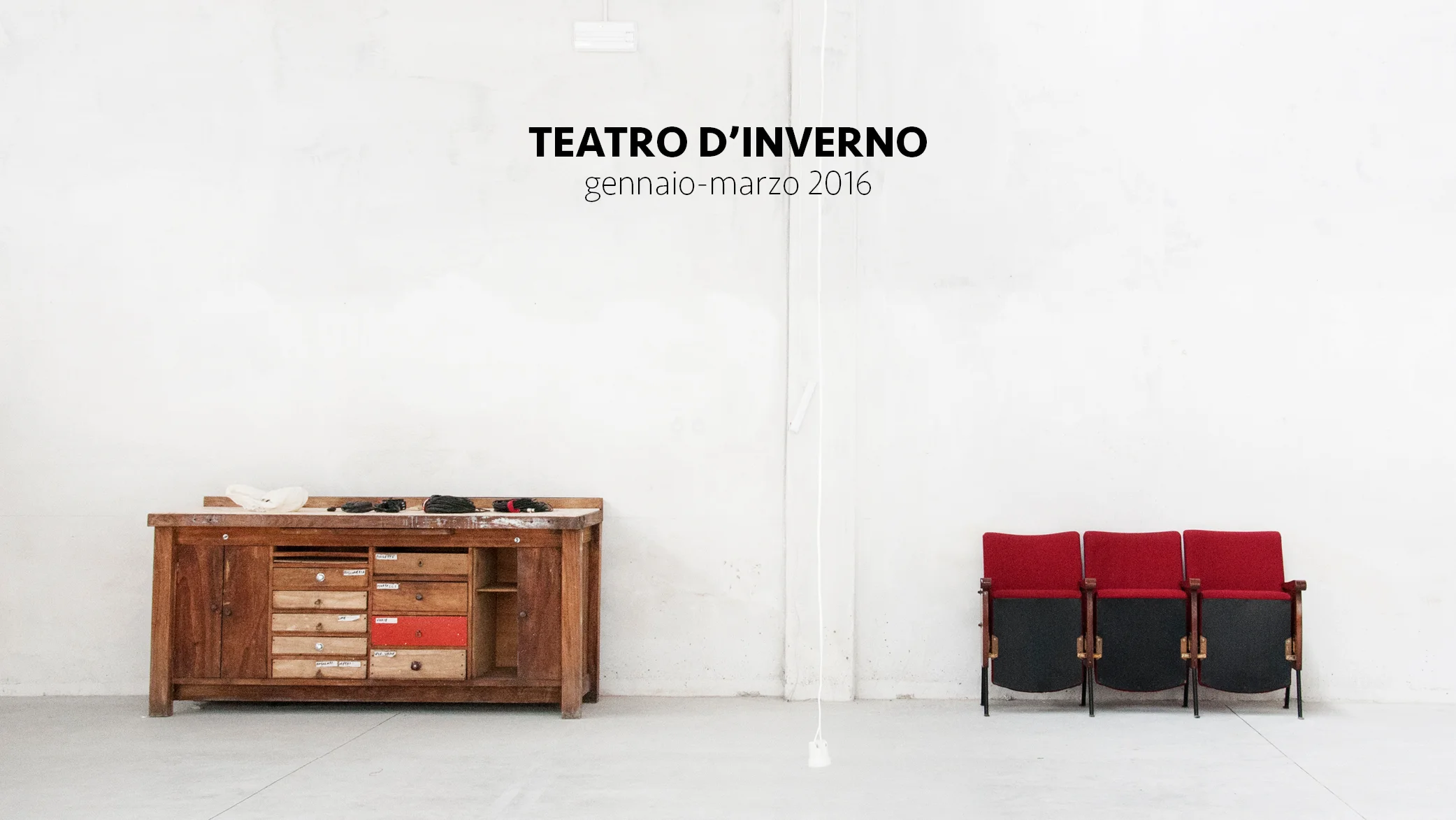 VITE SENZA FINE 3 REGINE, 2 RE, 1 TRONO HOMO RIDENS POEMA DEGLI ATOMI TESTE CALDE IL FEDELE GIOVANNI I MUSICANTI DI BREMA LUMI DALL'ALTO Domeniche d'inverno