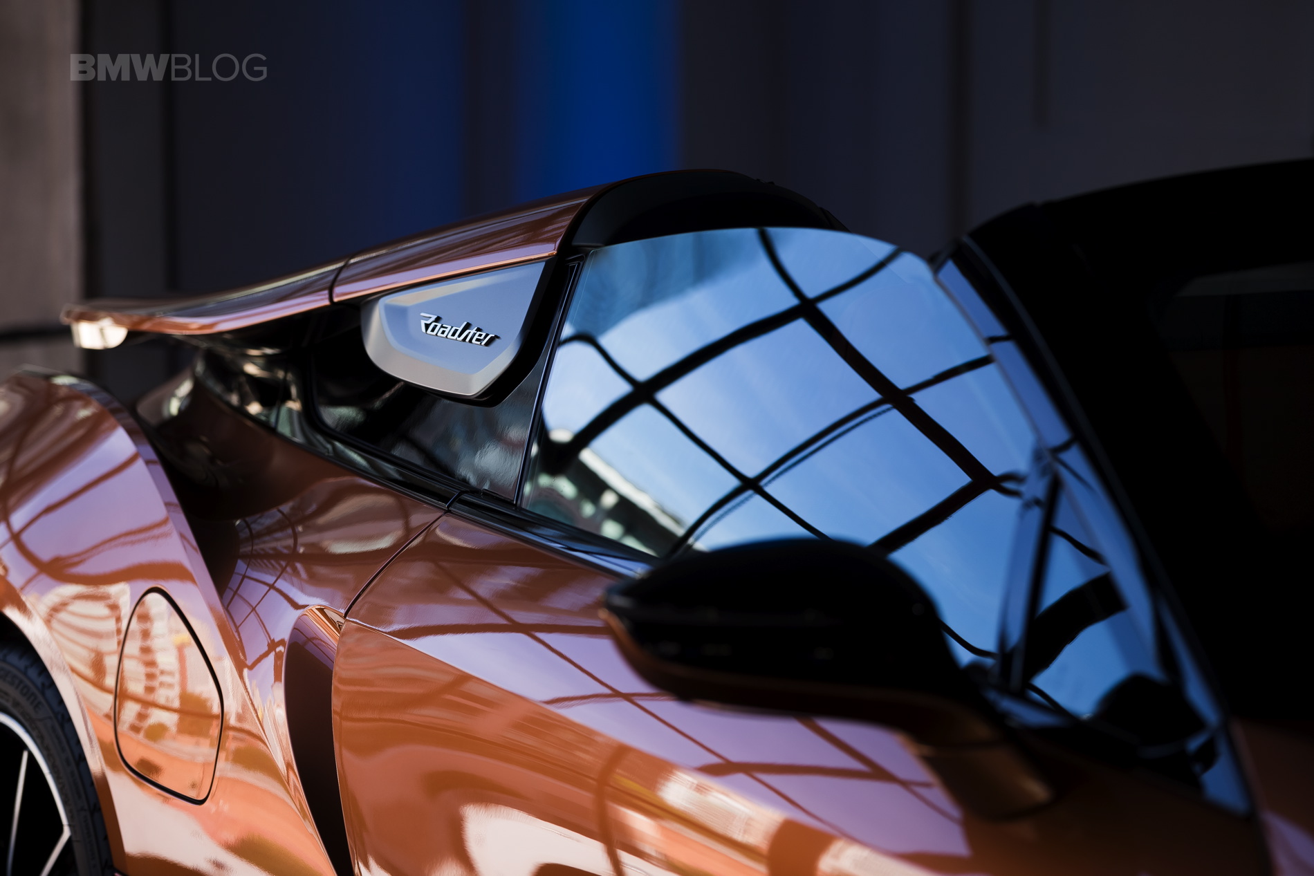 2018-BMW-i8-Roadster-18.jpg