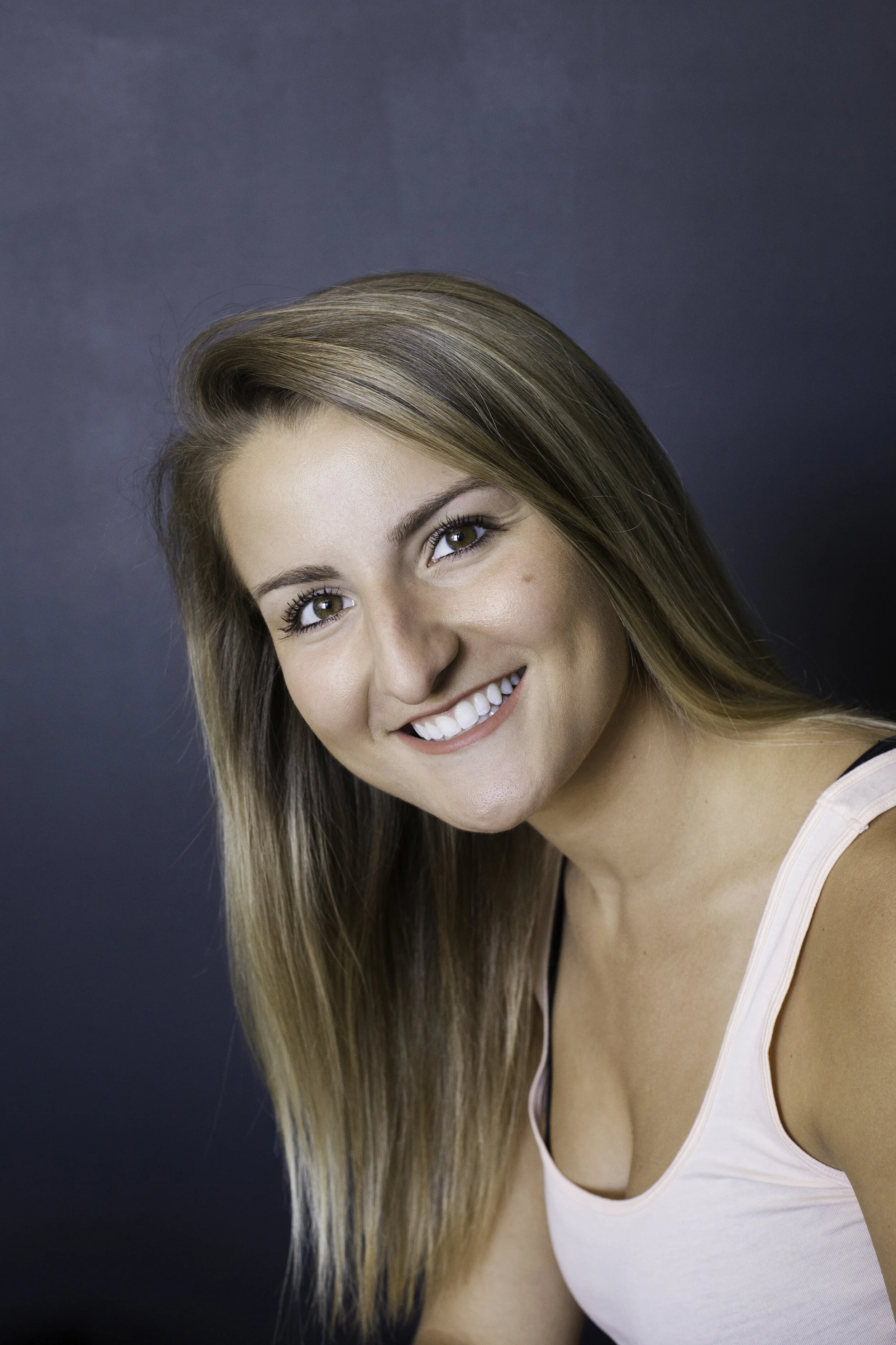 New York dancer headshot. Photographed in Portland, Oregon.