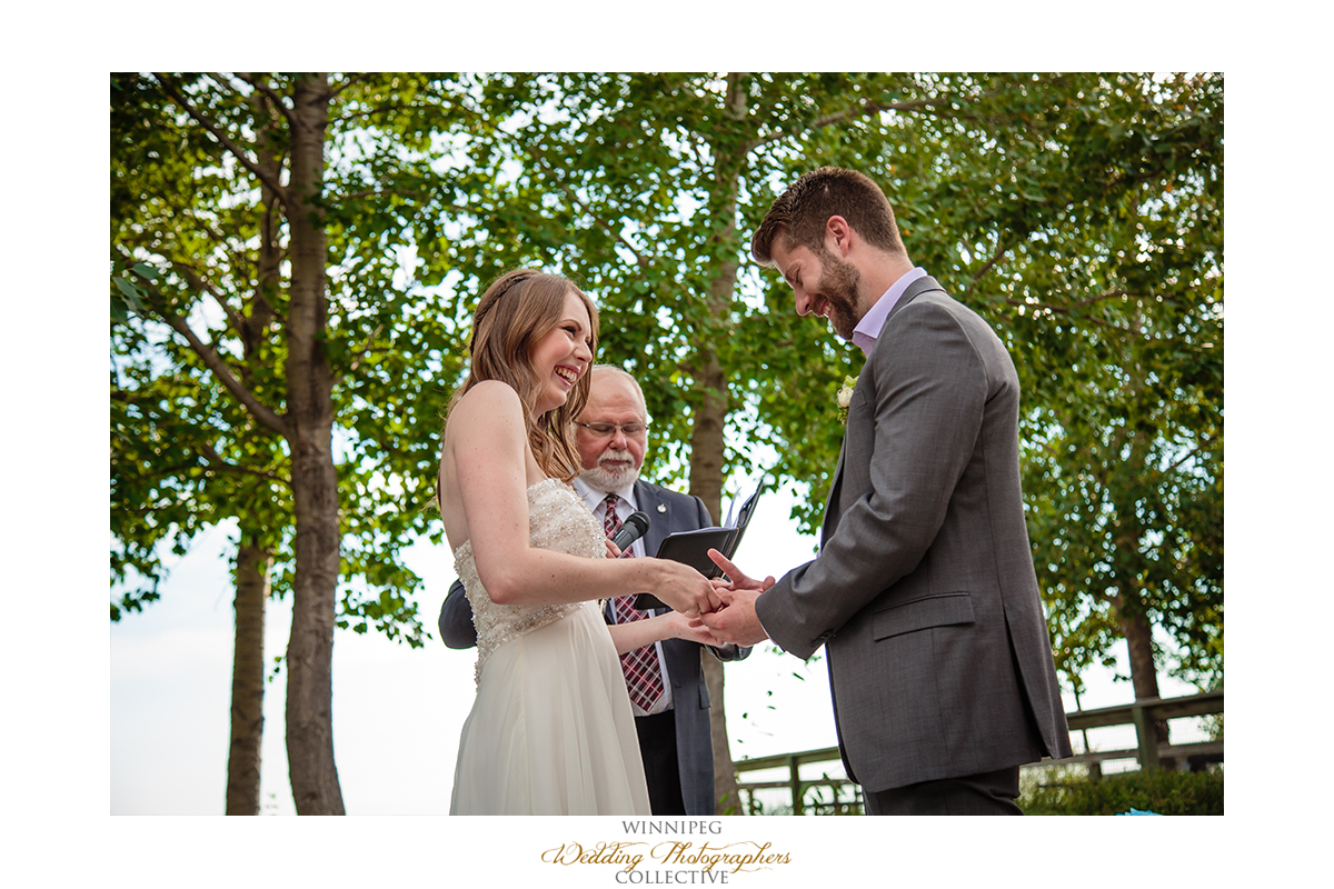 012_Fort Whyte Outdoor Summer Wedding Winnipeg Manitoba.jpg